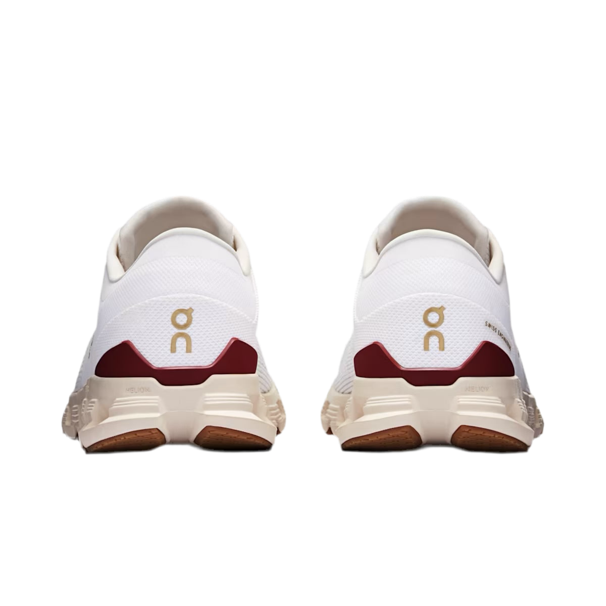 On running X 4 'Pearl Ivory'